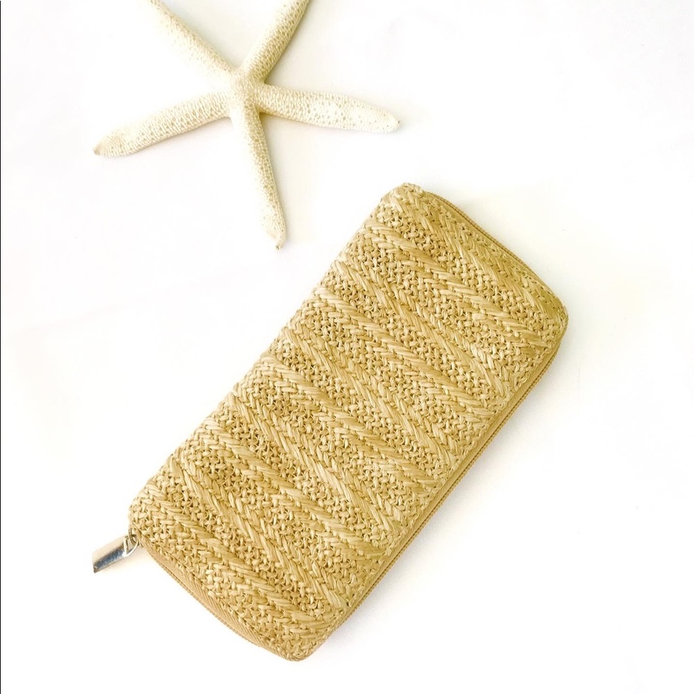 Woven wicker textured wallet